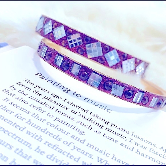 Gorgeous & Sparkly Rose Gold Bangles Red w/Unique Silver Baguettes Bracelet Set - Picture 6 of 17